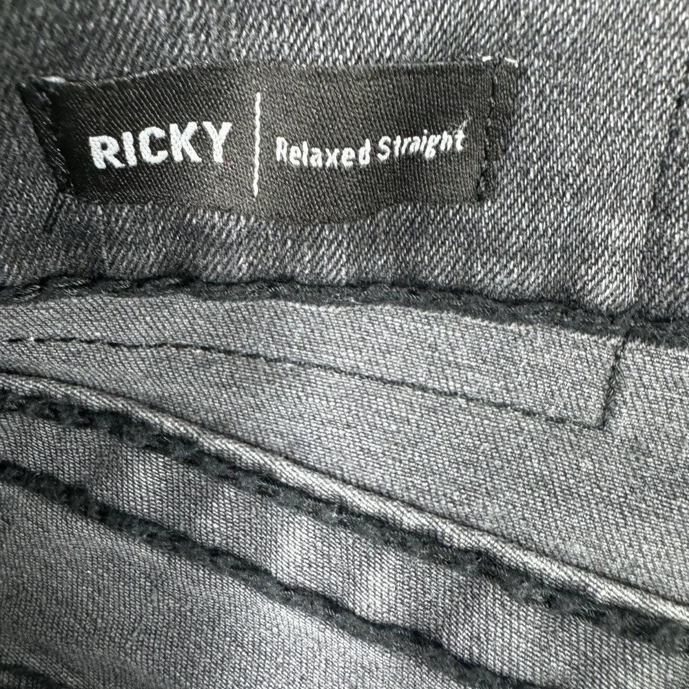 True Religion Ricky Flap Big T Mens Distressed Black Straight Jeans 31x33